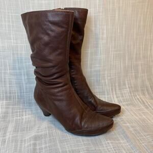 Vintage Corso Como Slouchy Heel Brown Leather Boots Mid Calf Zippered Womens 7.5